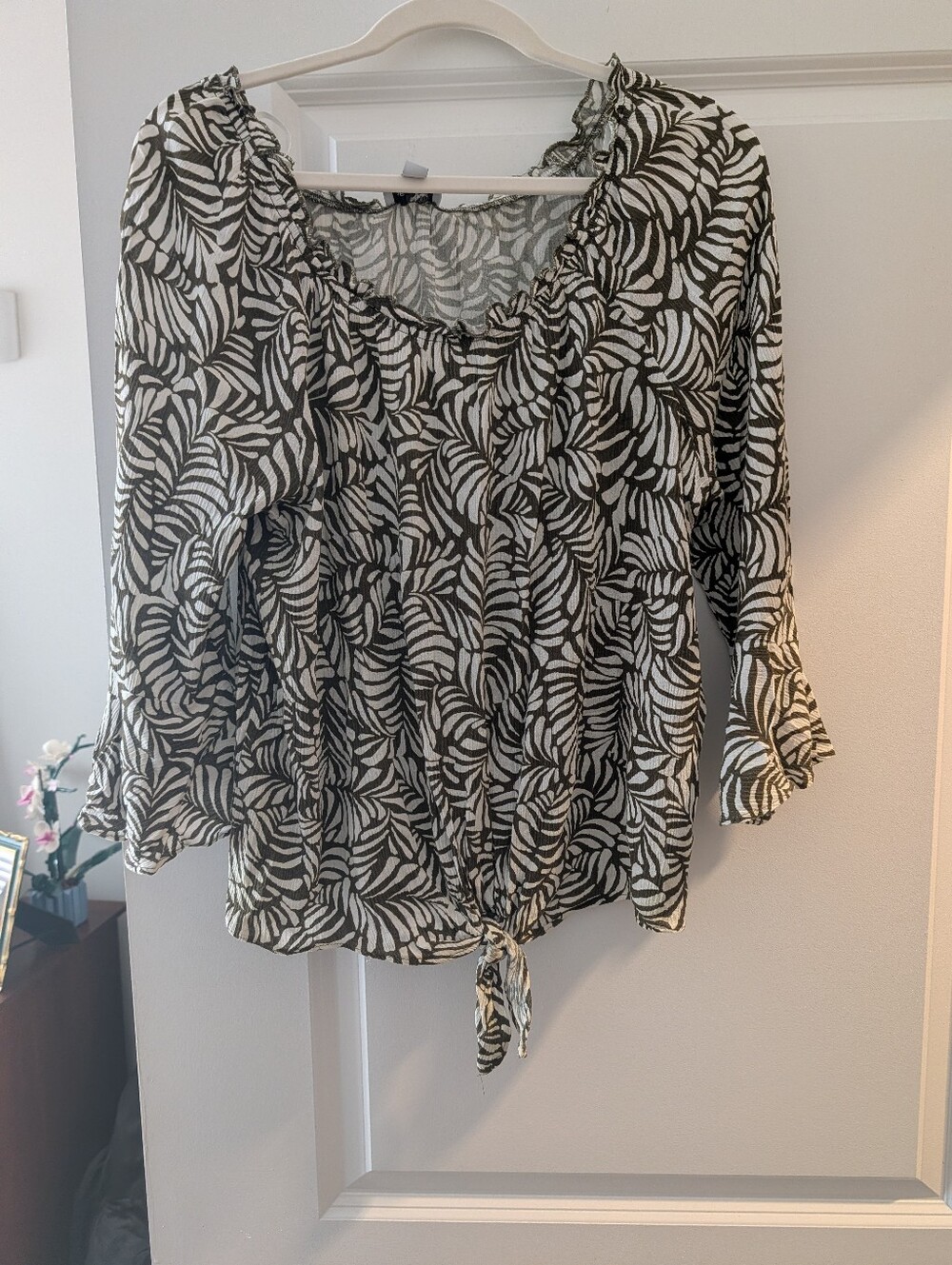 Casual Olive & White Printed Tie-Hem Blouse